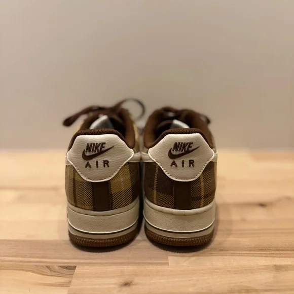 Nike Air Force 1 LX 07 Plaid Ivory Size 8.5 - Picture 3 of 6